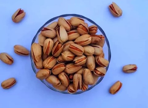تصویر 3 از قیمت پسته احمد آقایی شور با کیفیت ارزان + خرید عمده